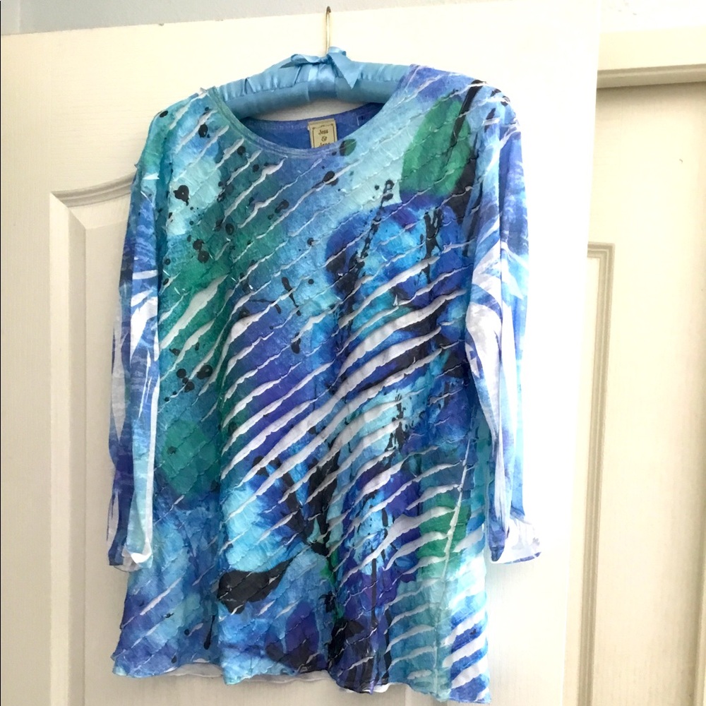 Long sleeve top
